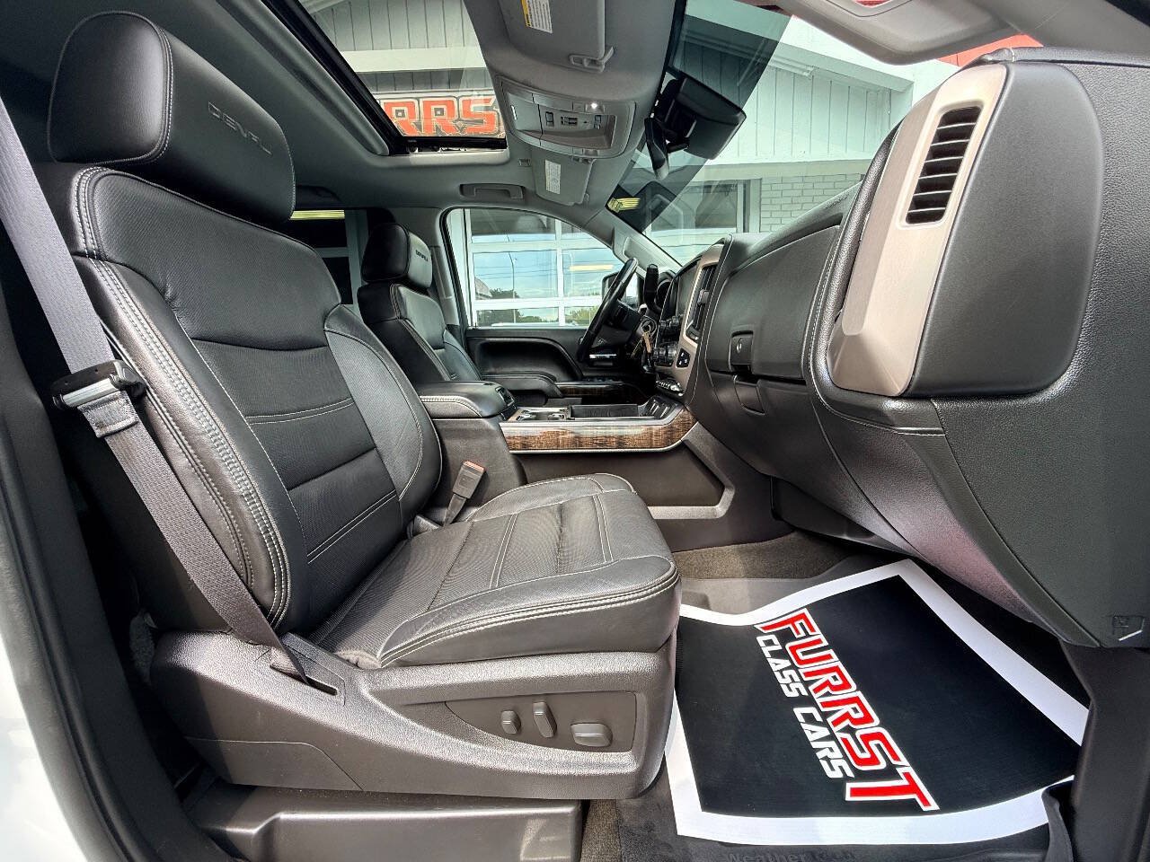 Used 2015 GMC Sierra 2500 Denali w/ Duramax Plus Package AWD/4WD image 41