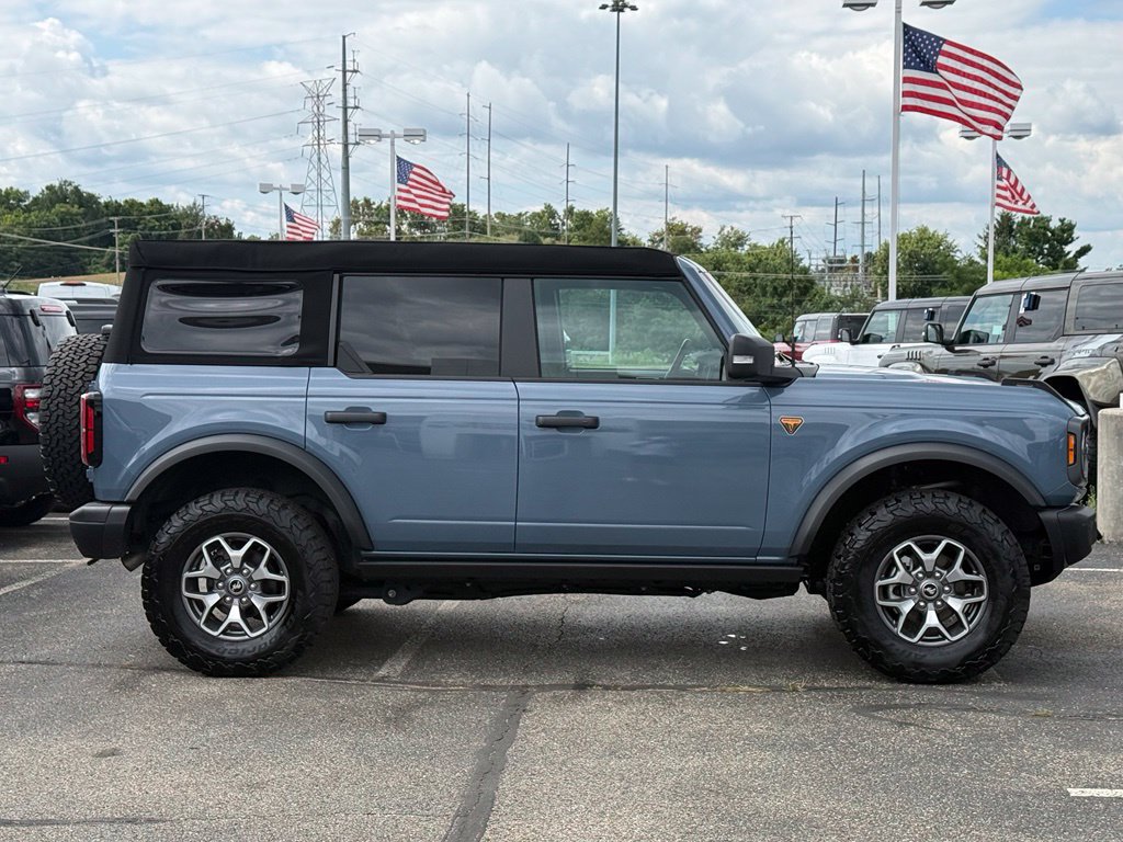 Certified 2025 Ford Bronco Badlands AWD/4WD image 4