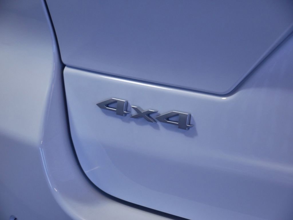 Certified 2024 Jeep Grand Cherokee Laredo w/ Luxury Tech Group I image 15