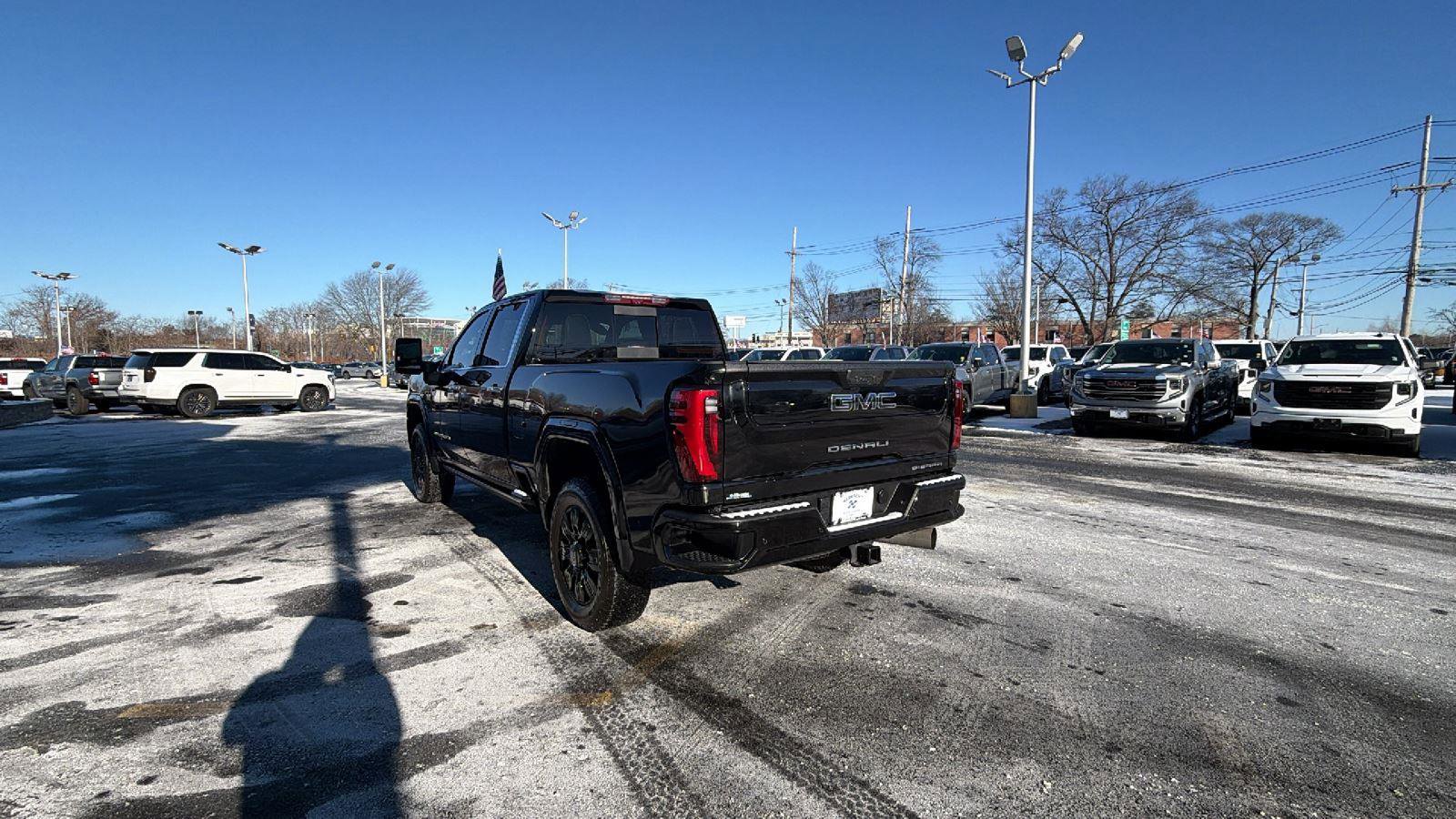 Used 2024 GMC Sierra 2500 Denali Ultimate w/ Snow Plow Prep/Camper Package image 5