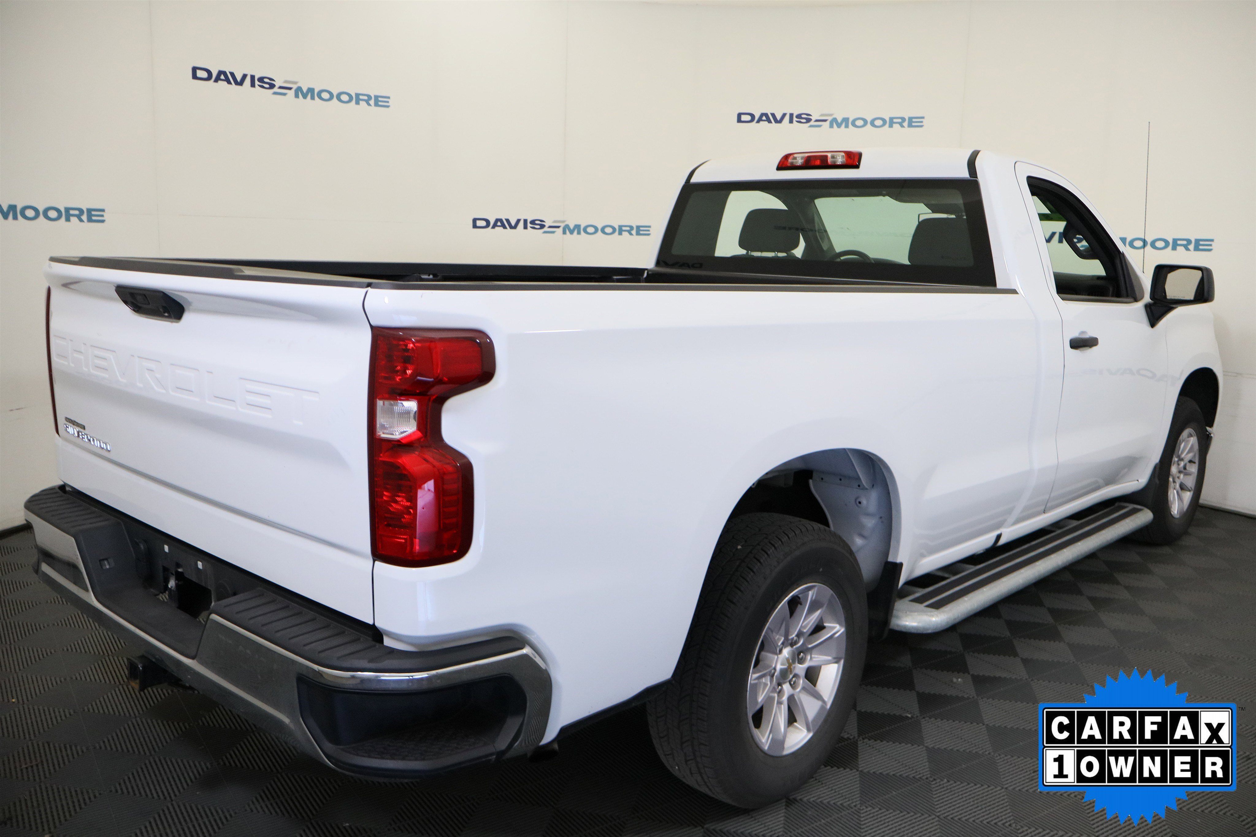 Used 2025 Chevrolet Silverado 1500 W/T RWD image 6