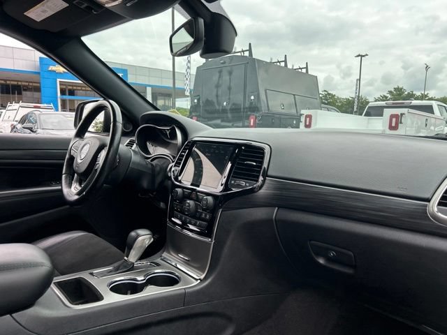 Used 2022 Jeep Grand Cherokee Laredo X RWD image 32