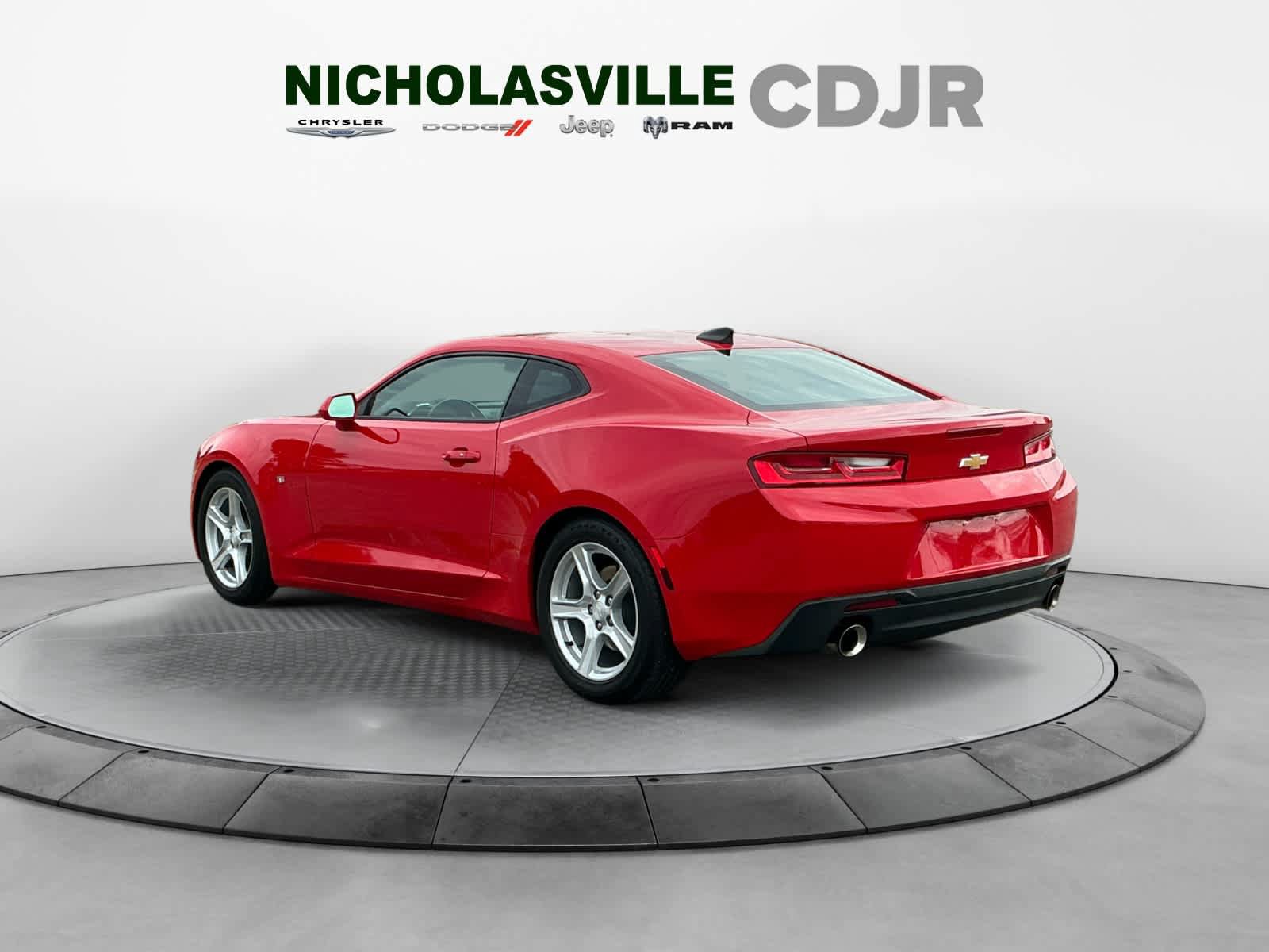 Used 2018 Chevrolet Camaro LS w/ Technology Package RWD image 3