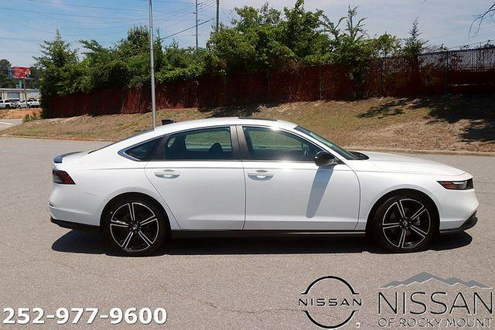Used 2024 Honda Accord Sport image 4