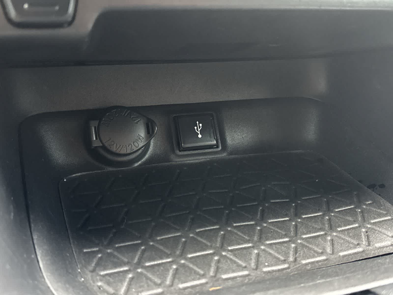Used 2022 Toyota RAV4 XLE Premium FWD image 21