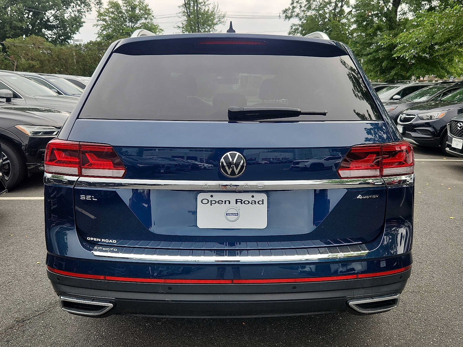 Used 2023 Volkswagen Atlas SEL AWD/4WD image 5