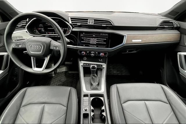 Used 2022 Audi Q3 2.0T Premium Plus w/ Premium Plus Package AWD/4WD image 13