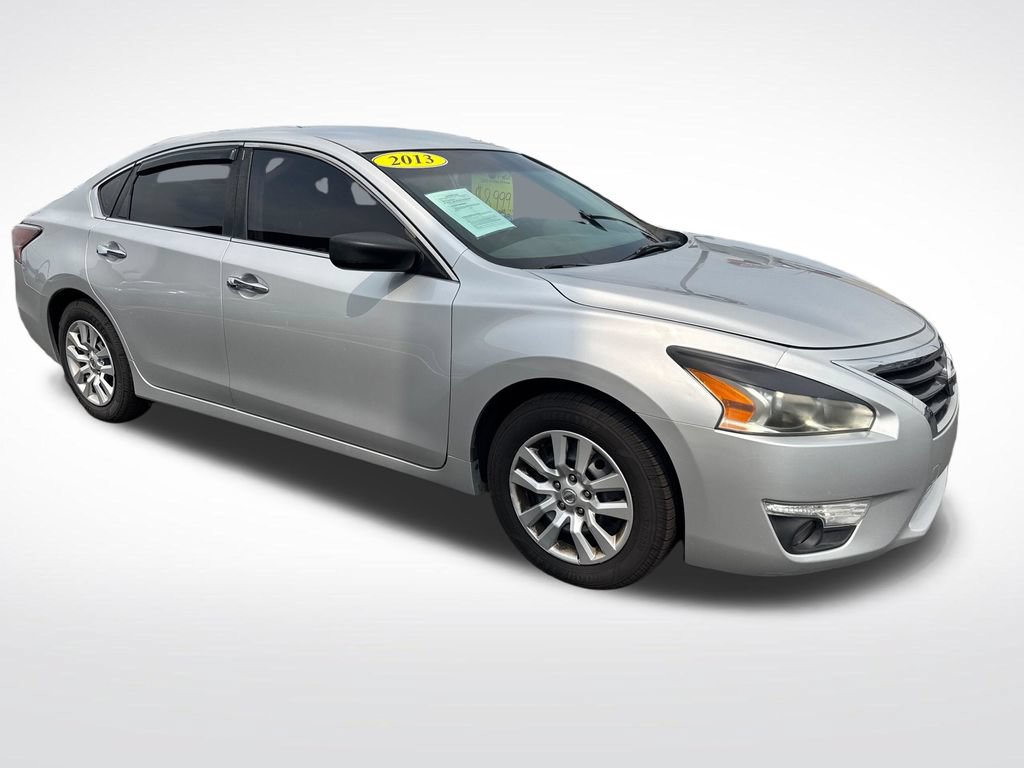 Used 2013 Nissan Altima 2.5 S FWD image 7