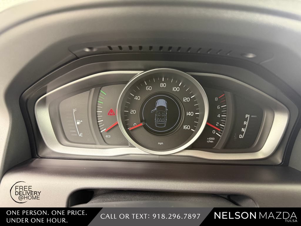 Used 2016 Volvo XC60 T5 w/ Proximity Package FWD image 26