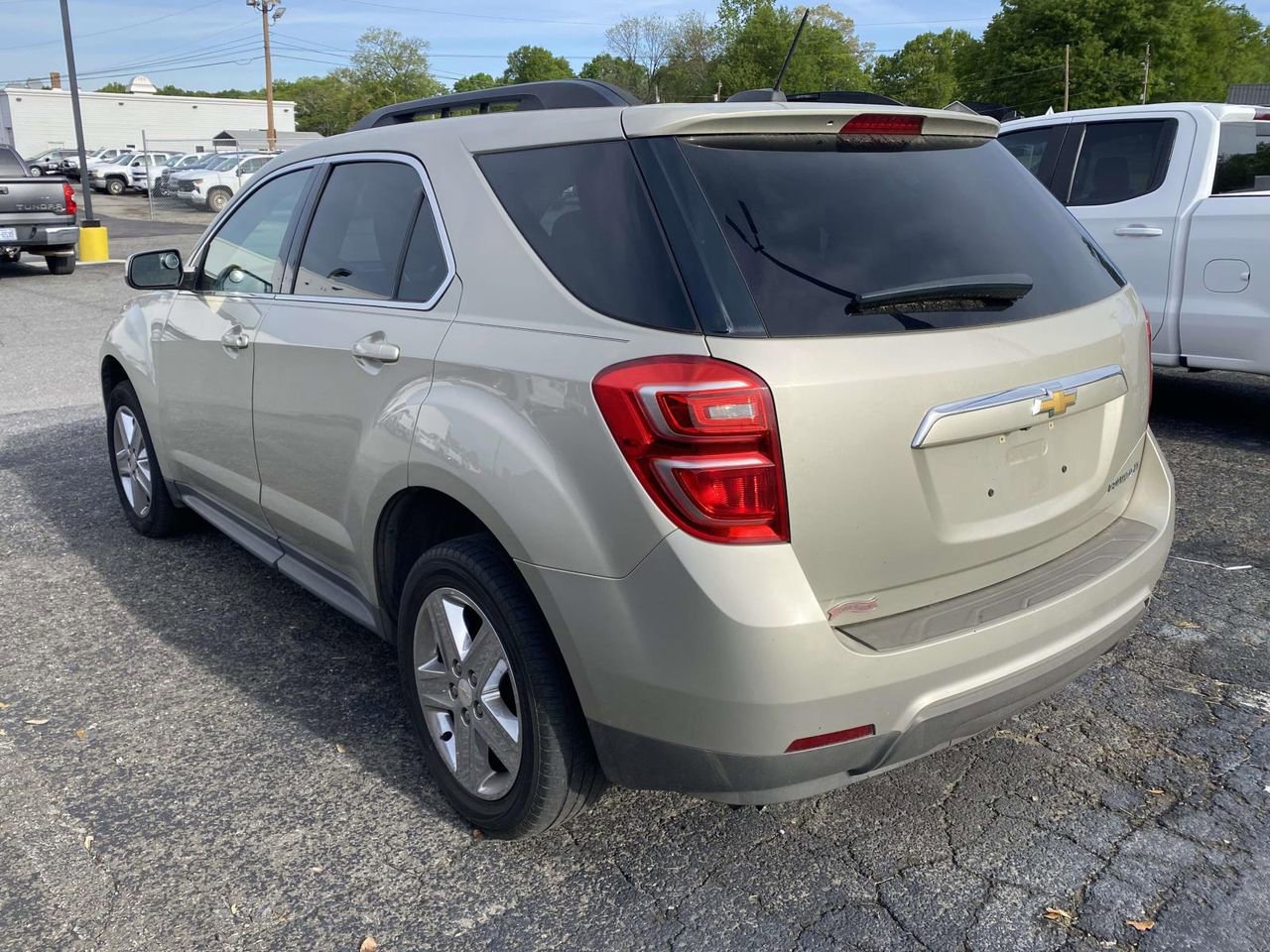 Used 2016 Chevrolet Equinox LT w/ Convenience Package image 4