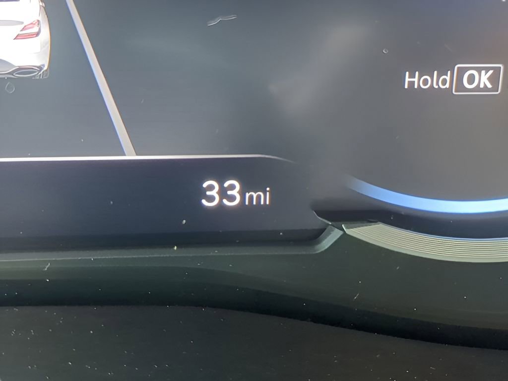 Used 2026 Genesis G70 2.5T image 27