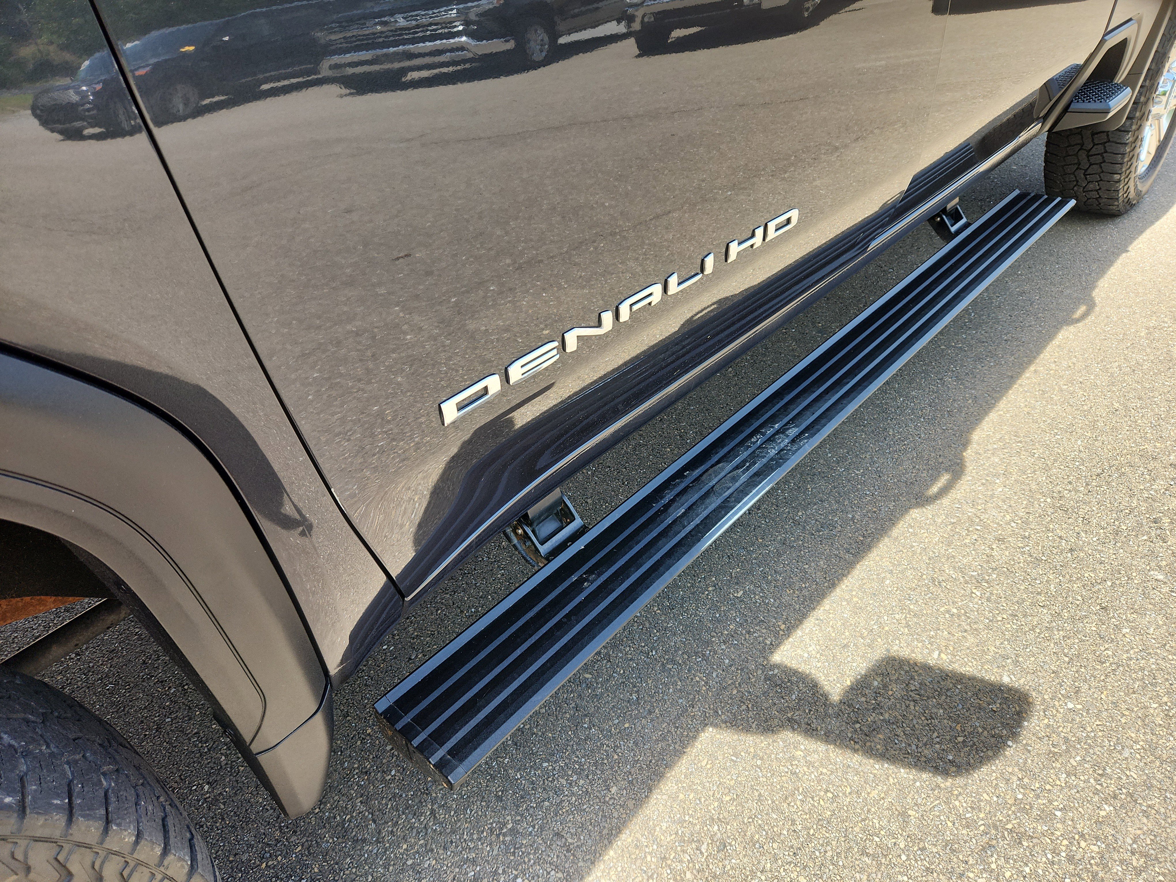 Used 2021 GMC Sierra 2500 Denali w/ Denali Ultimate Package AWD/4WD image 11