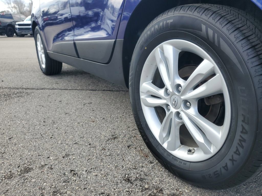 Used 2012 Hyundai Tucson GLS image 26