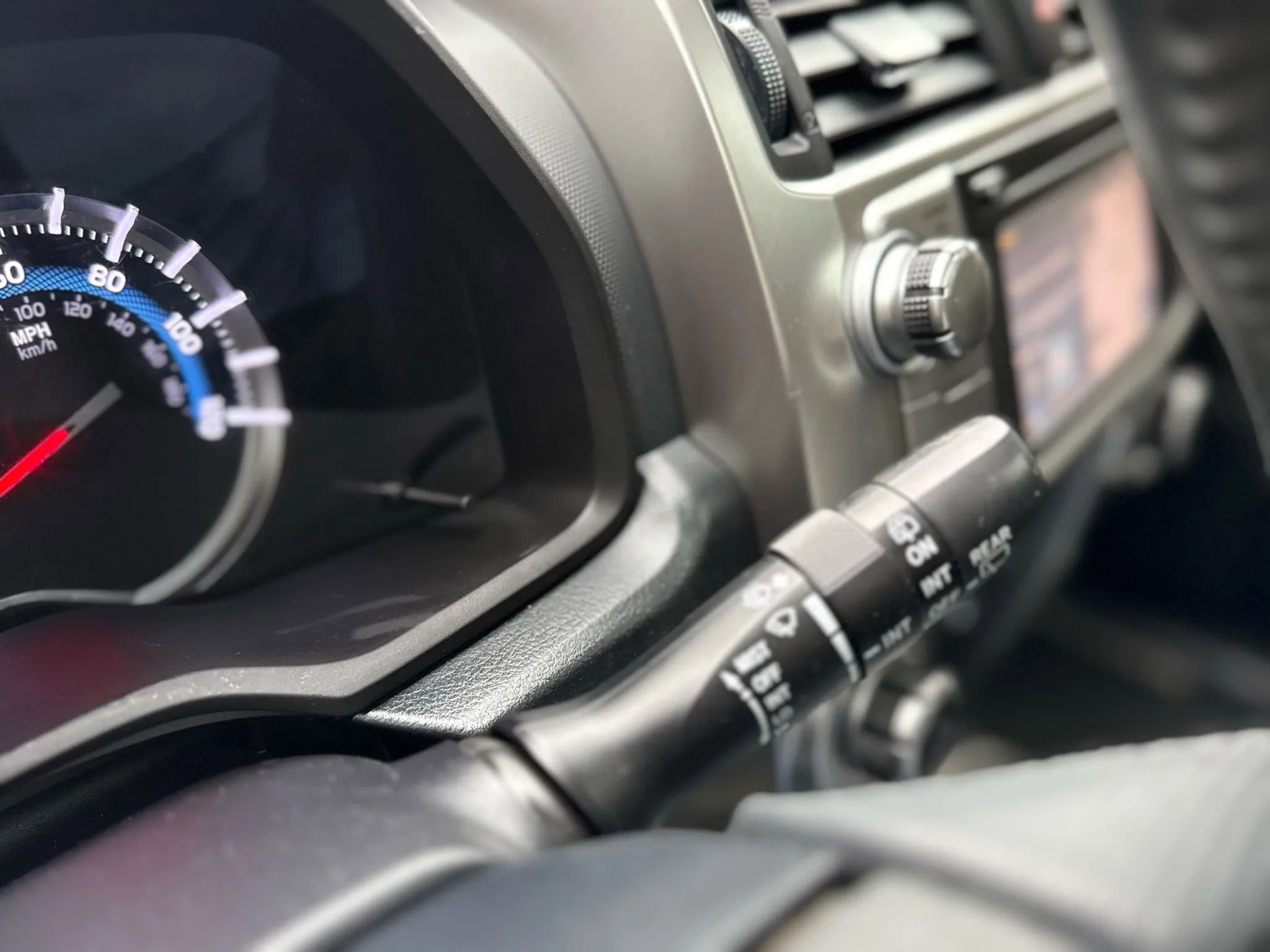 Used 2018 Toyota 4Runner Limited image 33