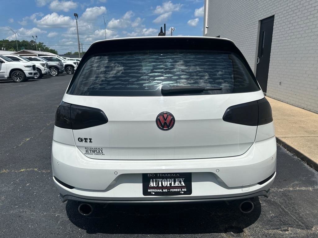 Used 2018 Volkswagen Golf 4-Door image 4