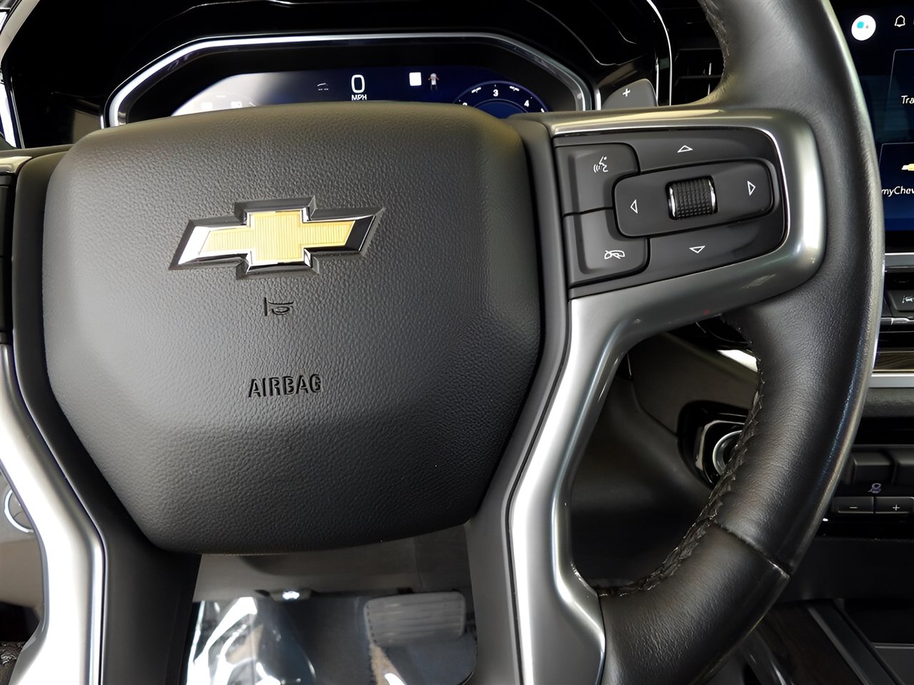 Used 2022 Chevrolet Silverado 1500 LTZ image 27