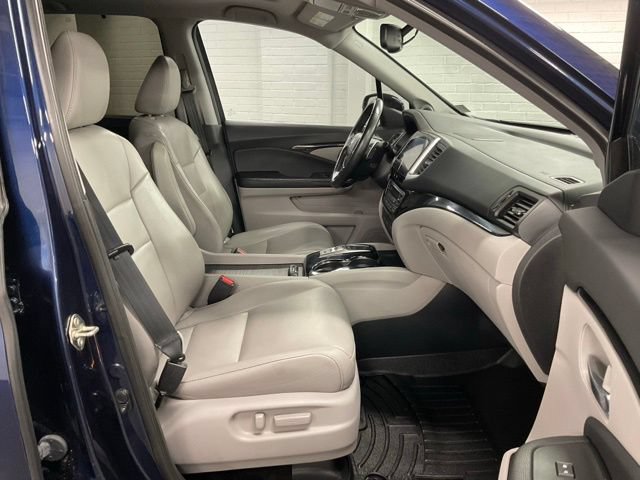 Certified 2017 Honda Pilot Touring image 25