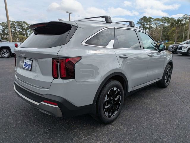 Used 2024 Kia Sorento S w/ Panoramic Sunroof Package image 4