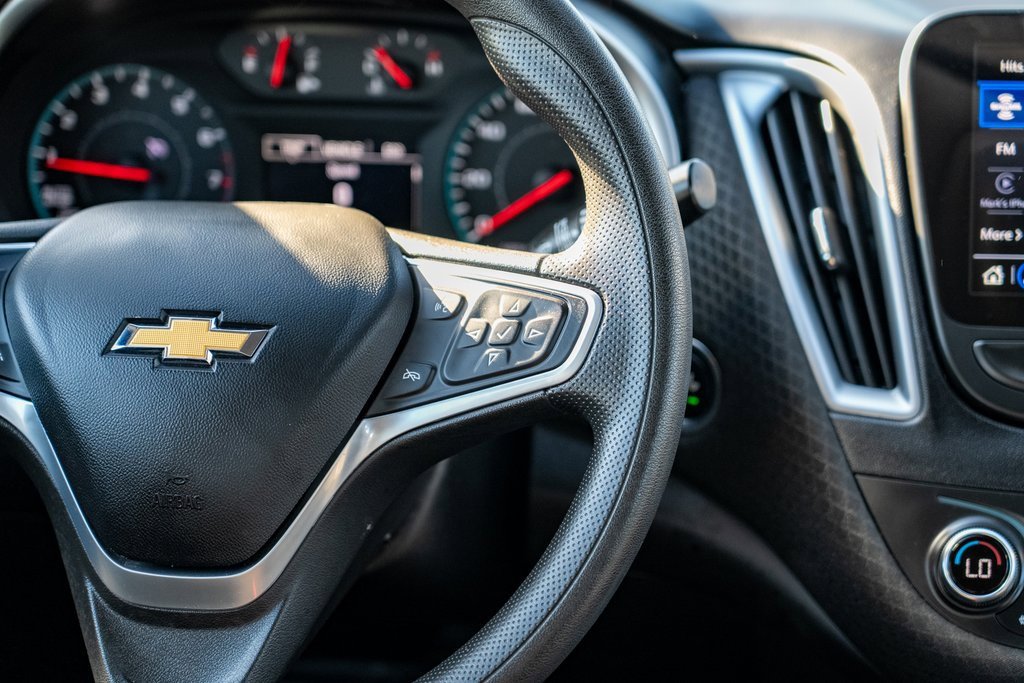 Used 2023 Chevrolet Malibu LT image 20