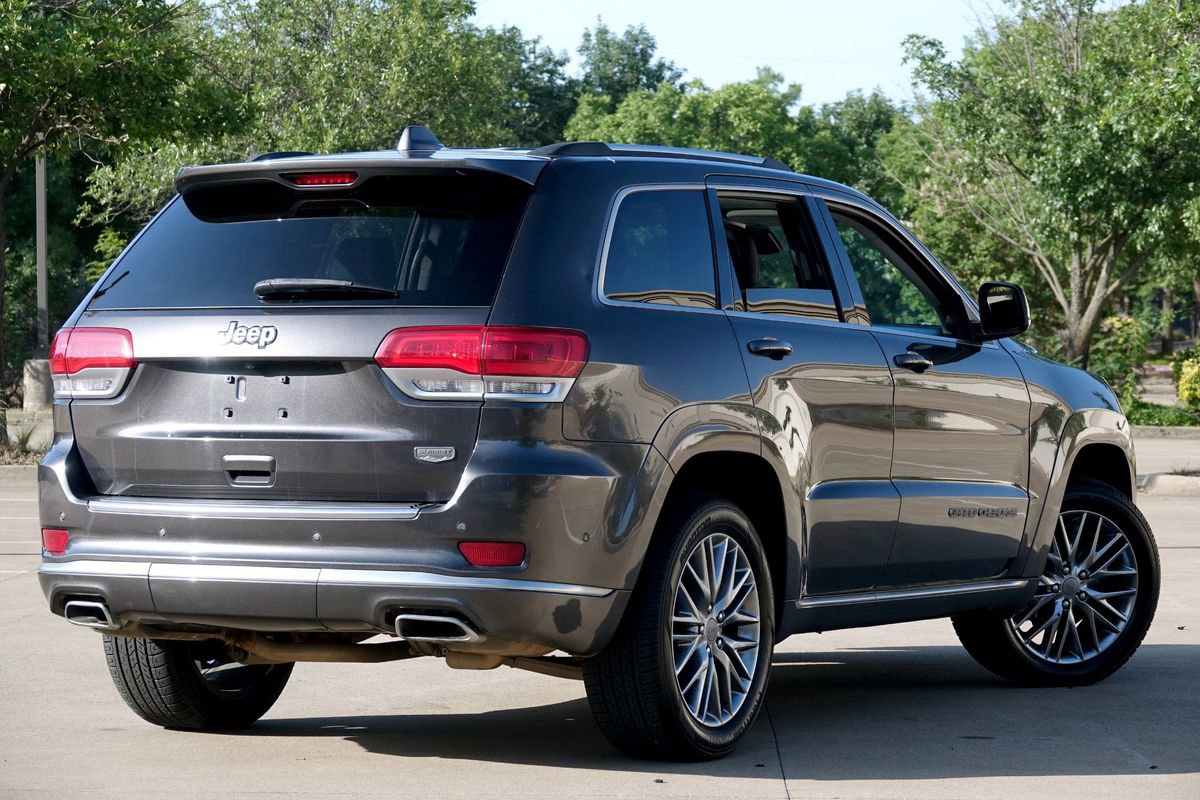 Used 2017 Jeep Grand Cherokee Summit w/ Platinum Series Group image 3