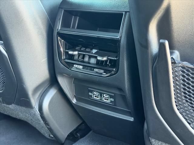 Used 2025 Jeep Grand Cherokee Laredo w/ Trailer Tow Package AWD/4WD image 11