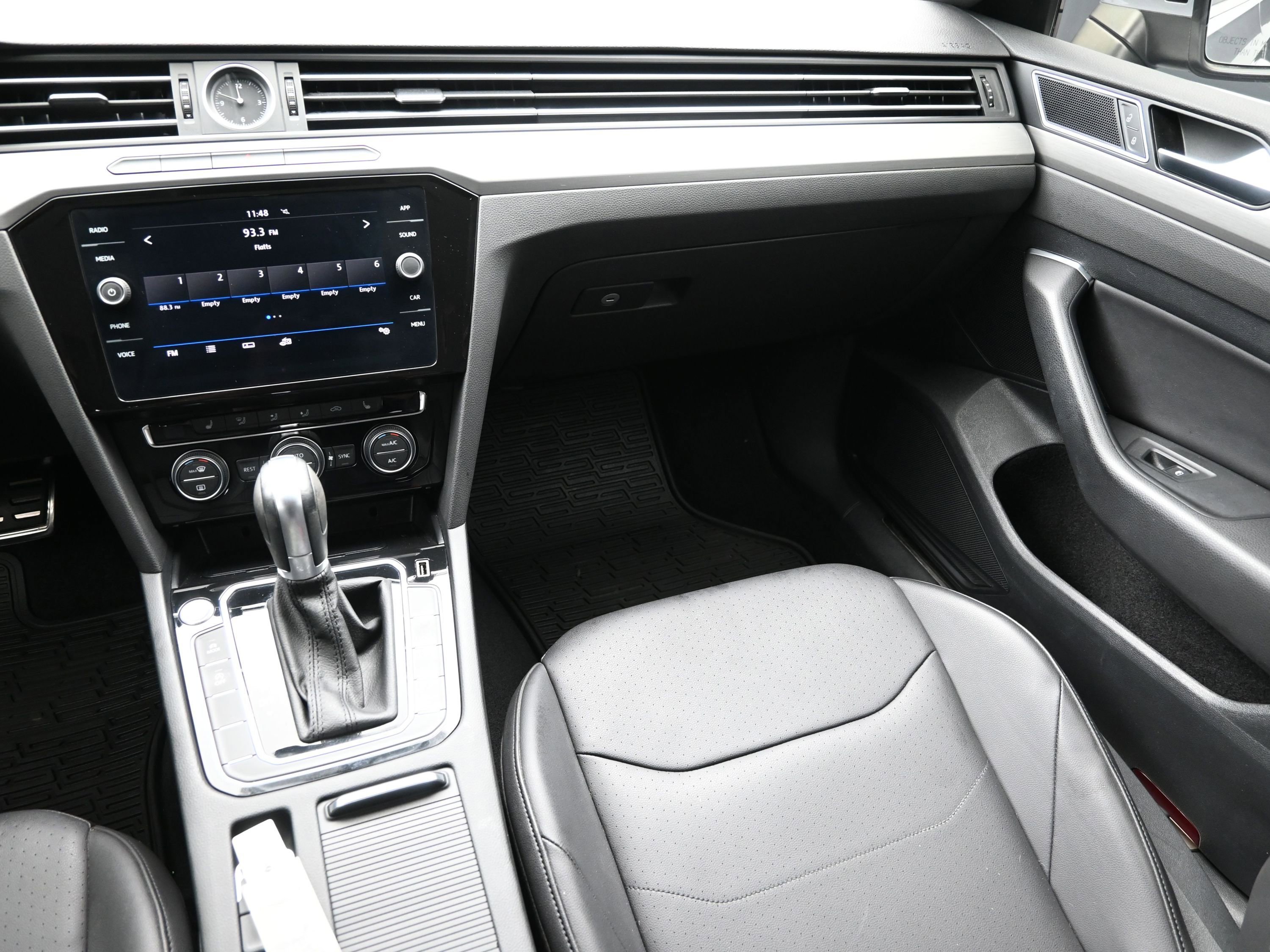 Used 2019 Volkswagen Arteon SE image 37