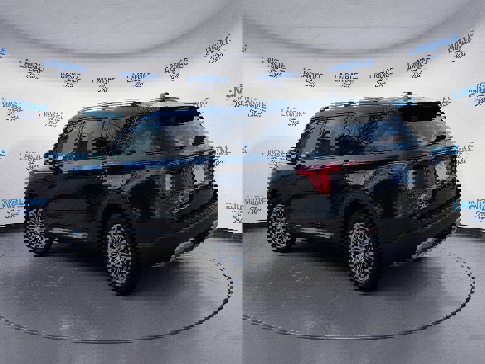 New 2026 Ford Explorer Platinum image 9
