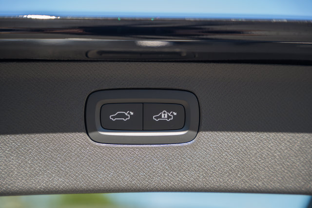 New 2027 Volvo XC90 B5 Plus AWD/4WD image 11