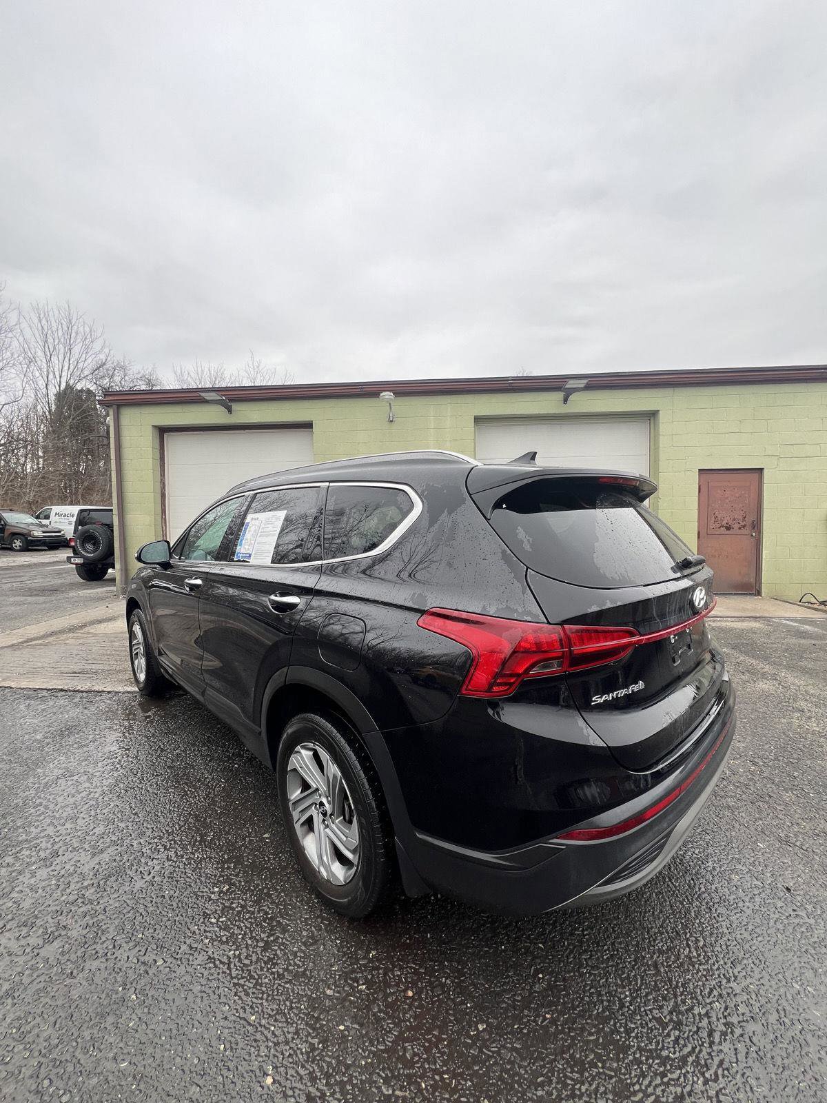 Used 2023 Hyundai Santa Fe SEL image 6