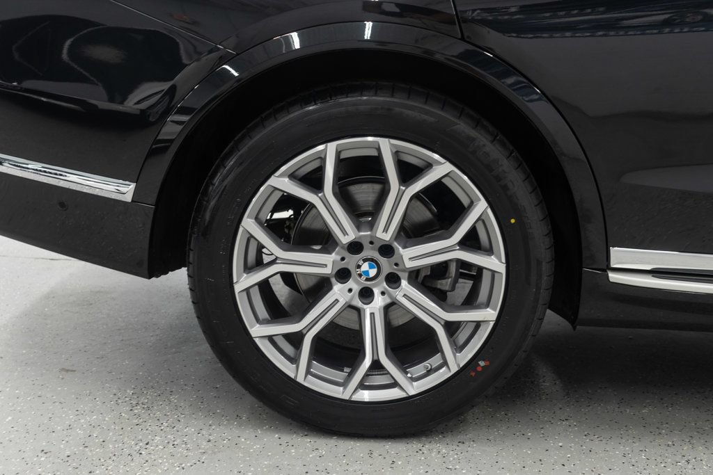 Used 2026 BMW X7 xDrive40i AWD/4WD image 49