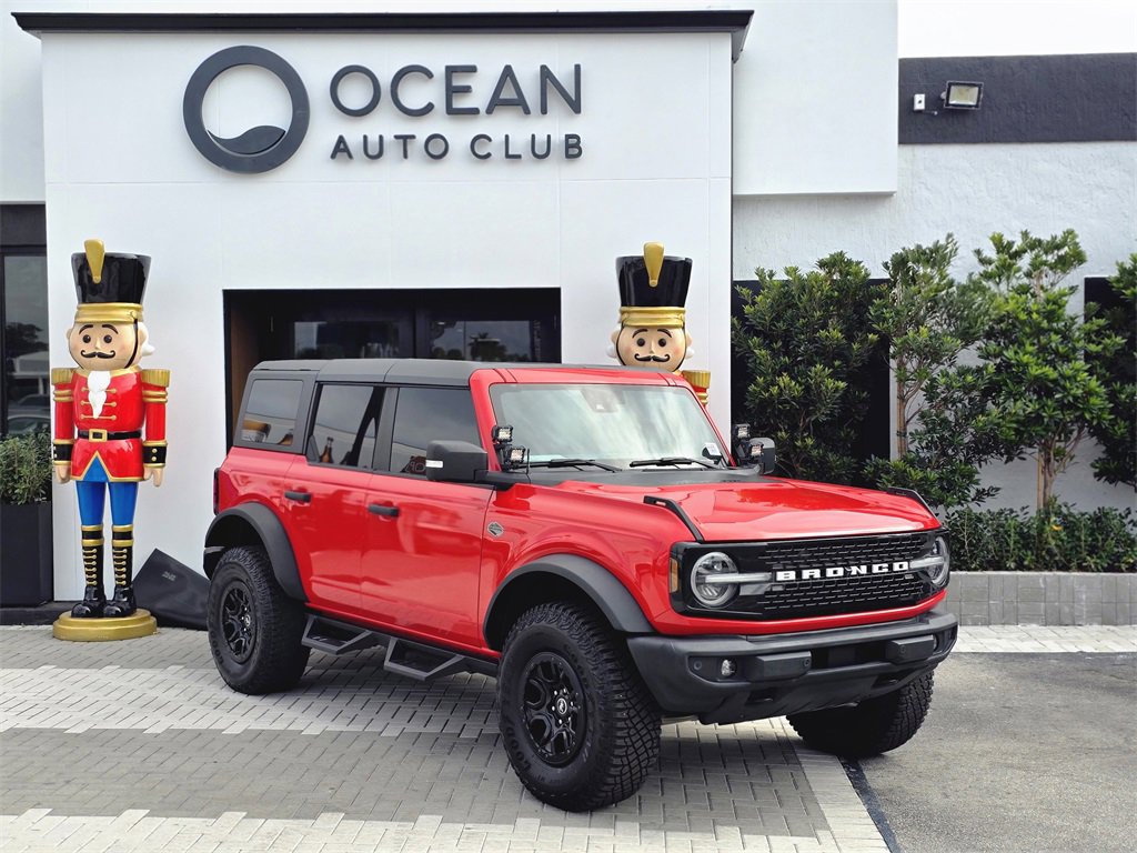 Used 2022 Ford Bronco Wildtrak image 2