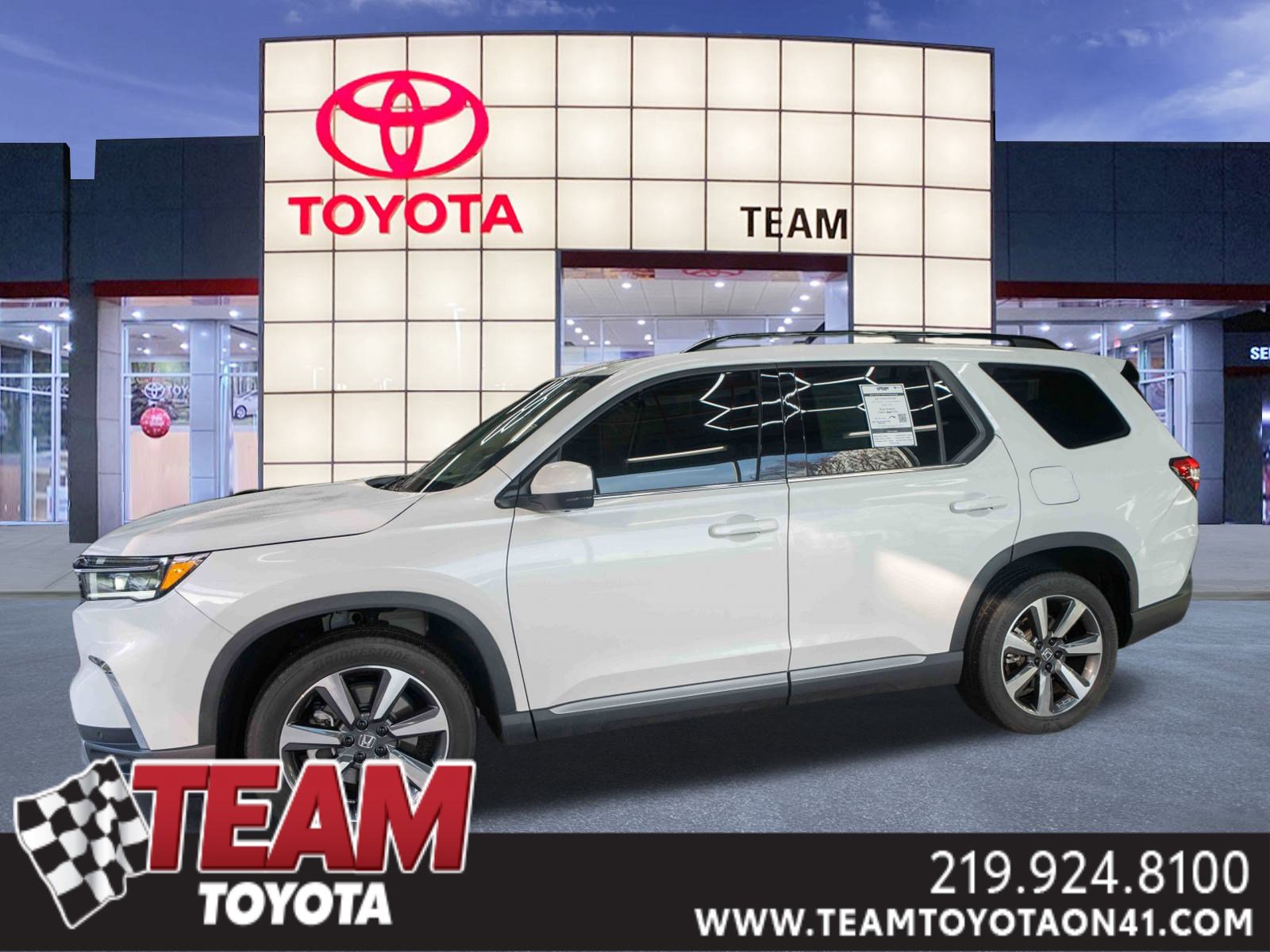 Used 2023 Honda Pilot Elite image 1