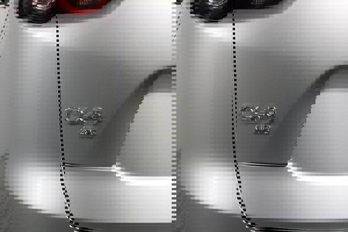 Used 2023 MAZDA CX-9 Touring image 46