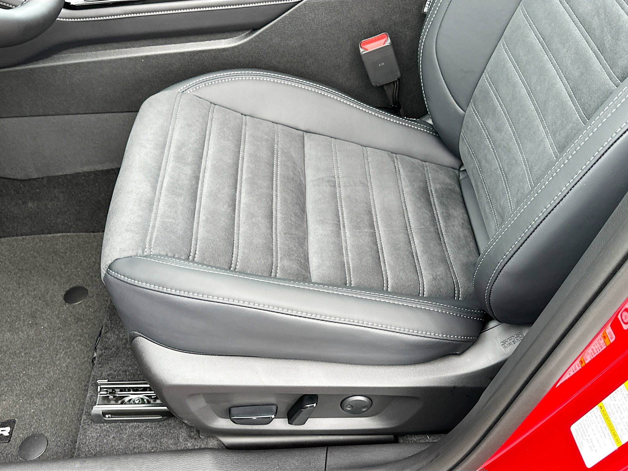 New 2026 Mitsubishi Outlander SE image 14