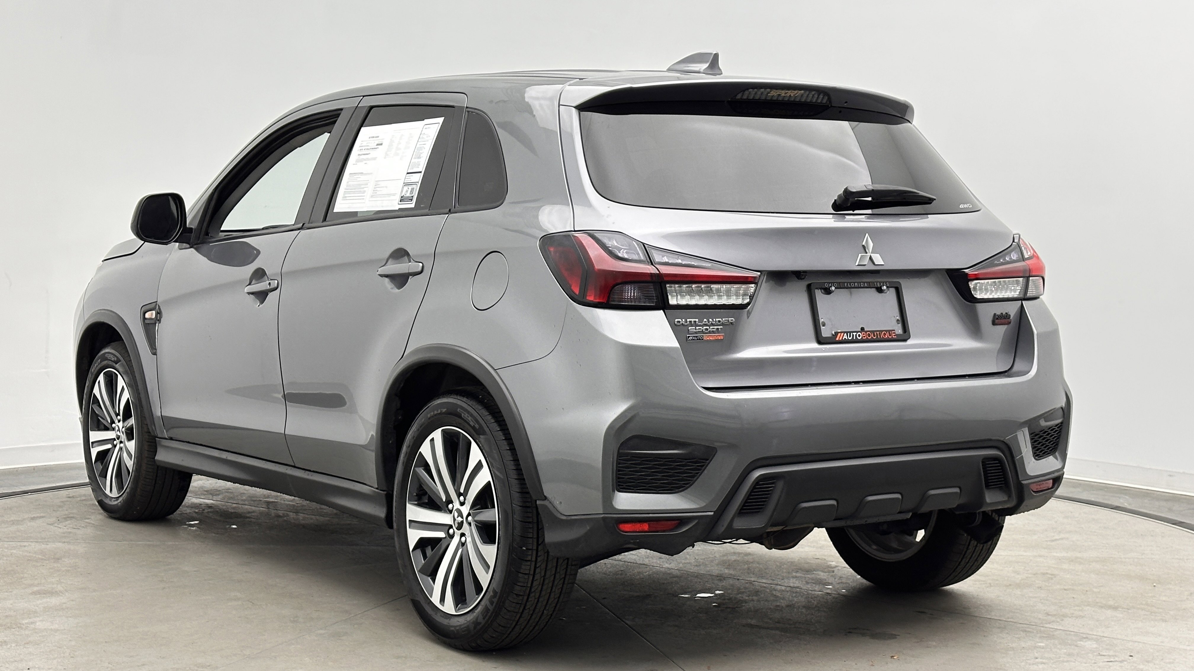 Used 2023 Mitsubishi Outlander Sport ES AWD/4WD image 5