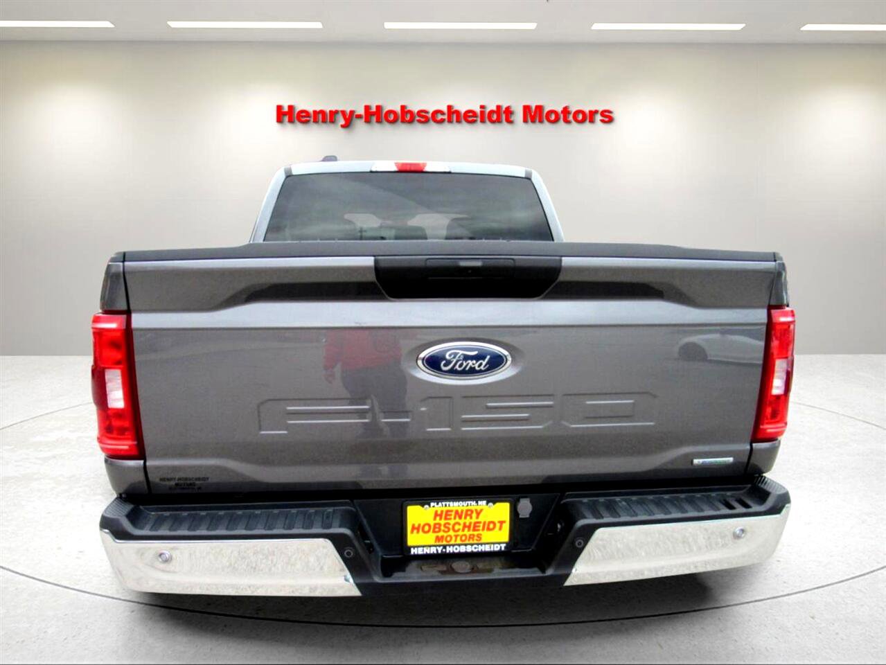 Used 2023 Ford F150 XLT image 3