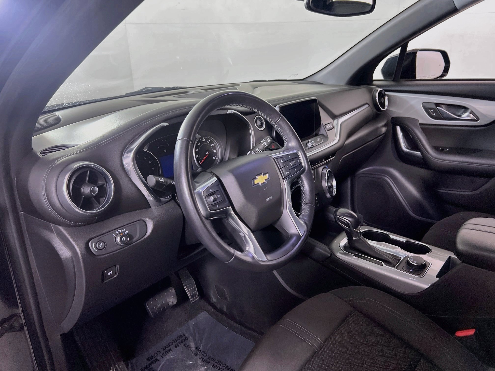 Used 2019 Chevrolet Blazer LT FWD image 9