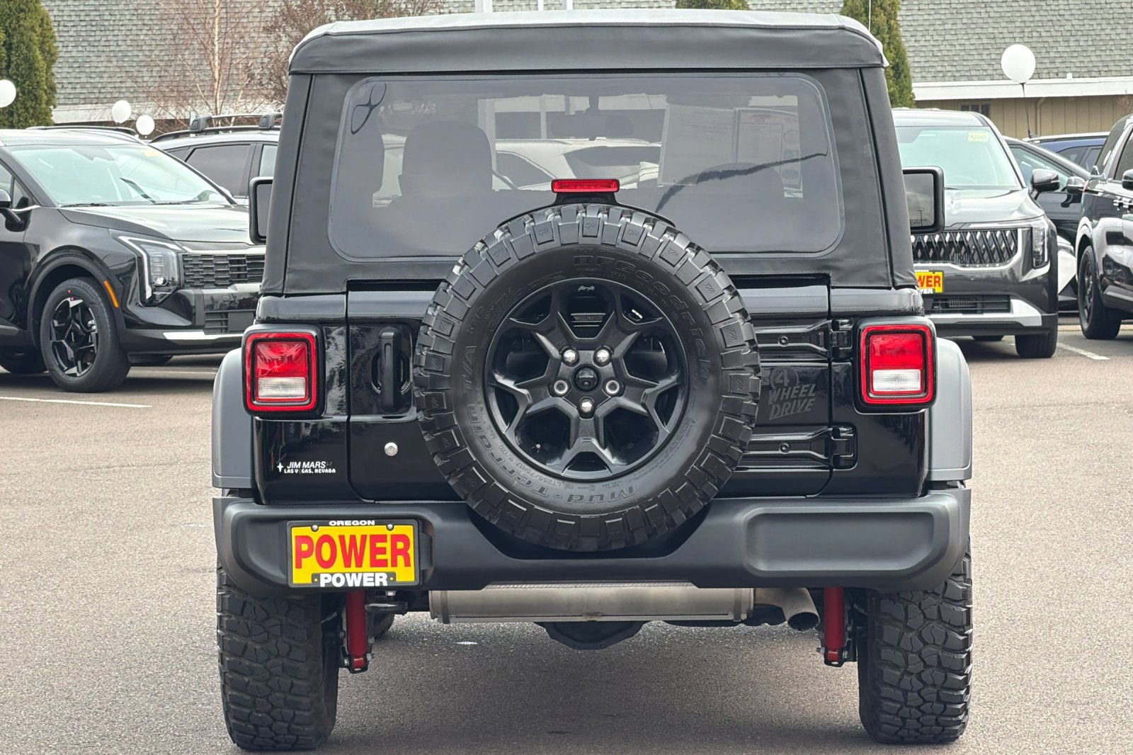 Used 2023 Jeep Wrangler Willys image 5