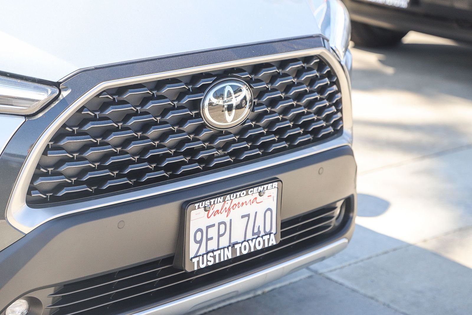 Certified 2023 Toyota Corolla Cross XLE w/ Black Badges Package (TMS) FWD image 5