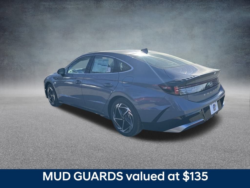 New 2026 Hyundai Sonata SEL FWD image 3
