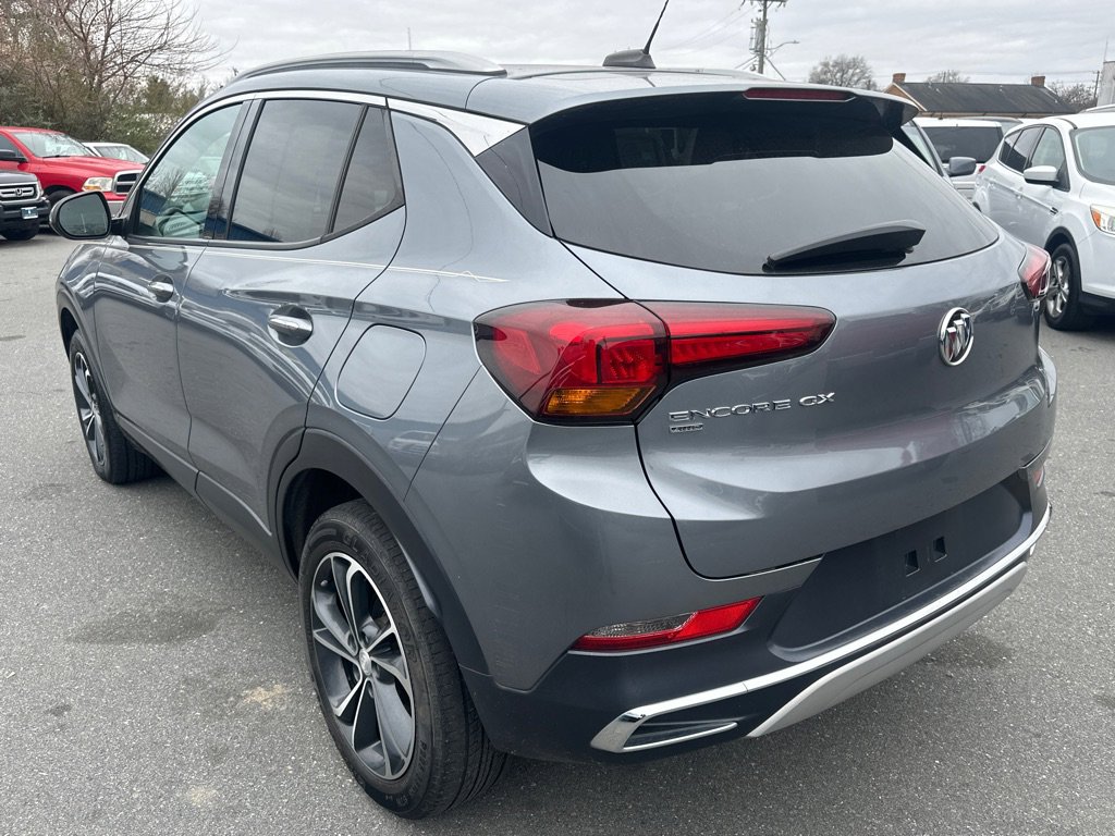 Used 2021 Buick Encore GX Essence image 3