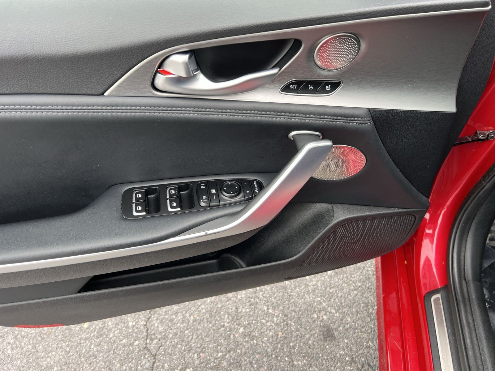 Used 2018 Kia Stinger GT2 AWD/4WD image 15