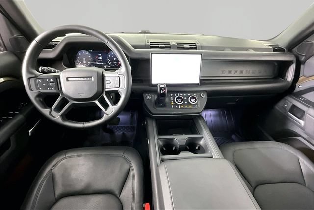 Used 2025 Land Rover Defender 110 X-Dynamic SE AWD/4WD image 7