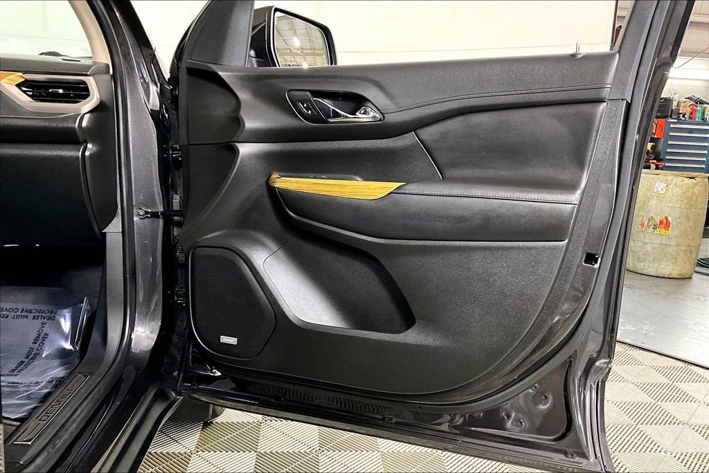 Used 2019 GMC Acadia Denali w/ Technology Package image 24