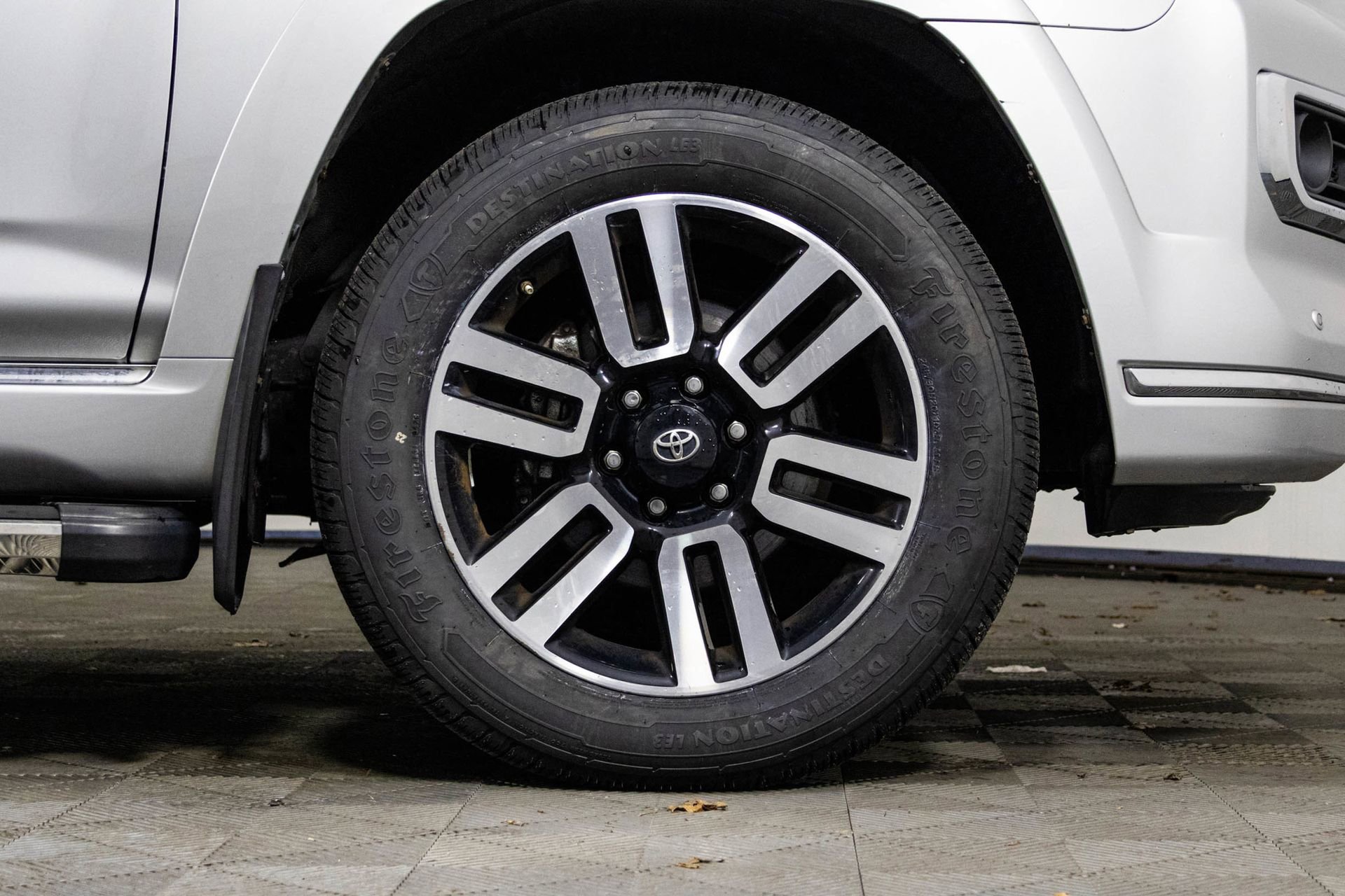 Used 2014 Toyota 4Runner Limited image 41