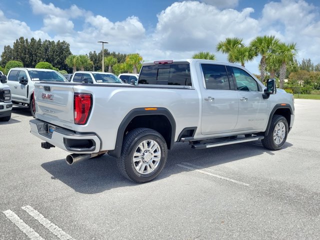 Used 2022 GMC Sierra 3500 Denali w/ Denali Ultimate Package image 7