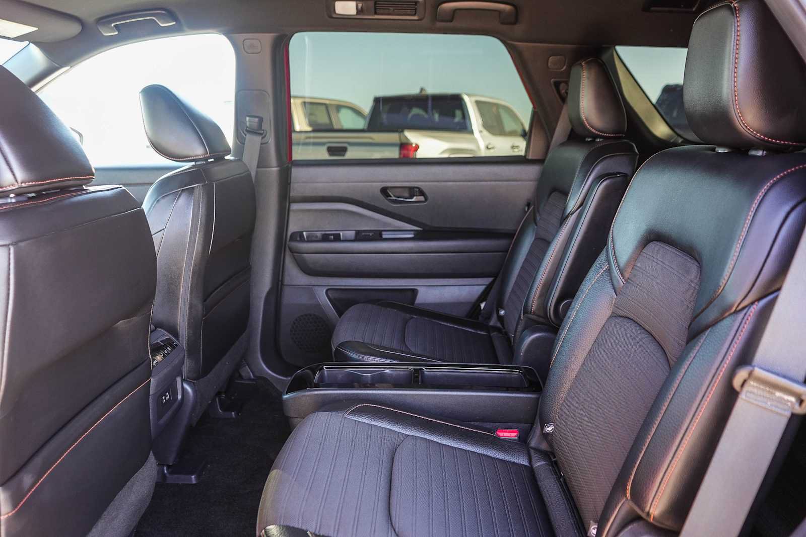 Used 2024 Nissan Pathfinder Rock Creek AWD/4WD image 18