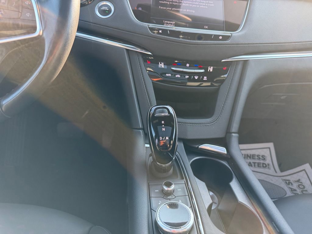 Used 2024 Cadillac XT5 Premium Luxury image 11