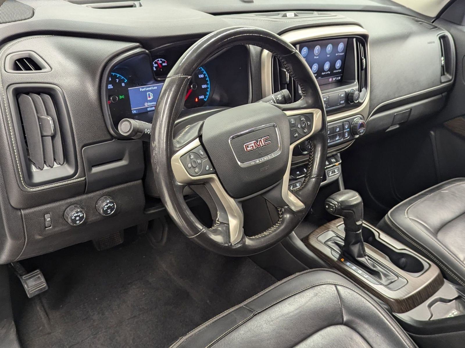 Used 2020 GMC Canyon Denali image 3