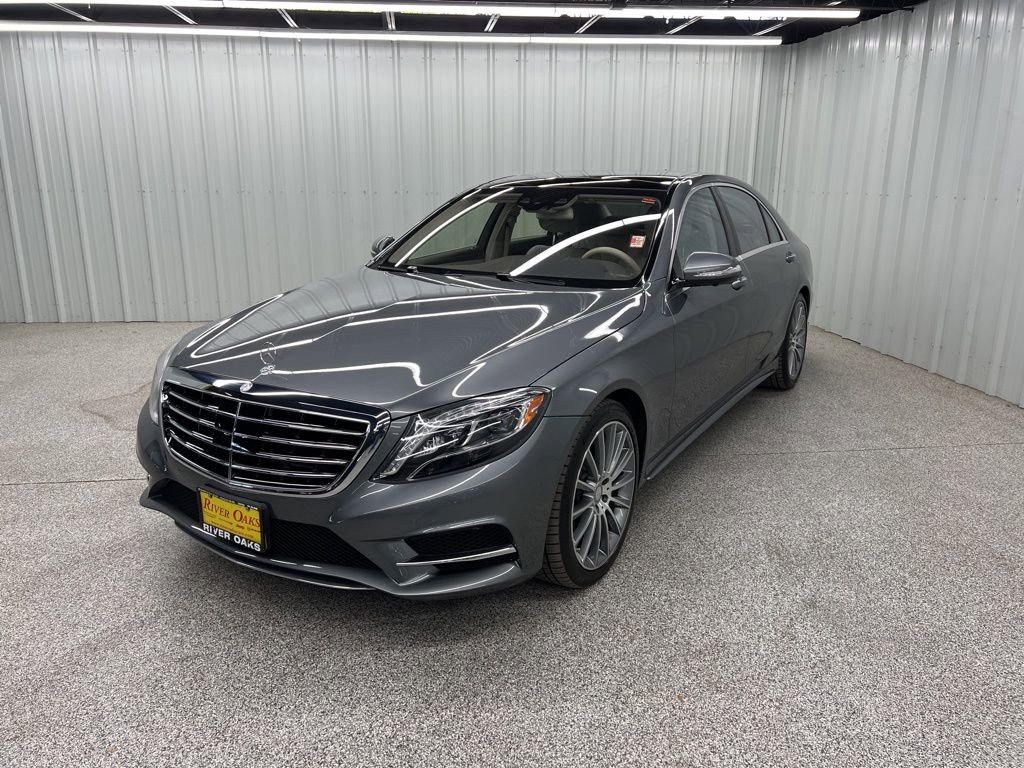 Used 2017 Mercedes-Benz S 550 Sedan image 3